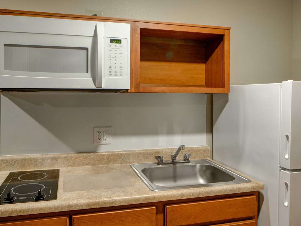 Extended Stay America Select Suites - Kalamazoo - West Room photo