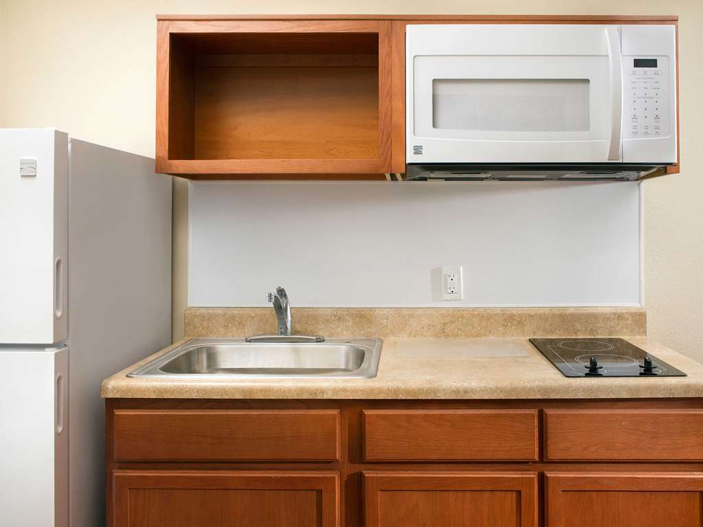 Extended Stay America Select Suites - Kalamazoo - West Room photo